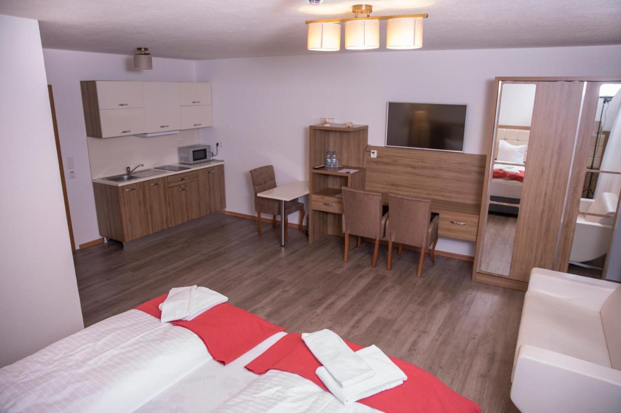 Hotel Hausen Obertshausen Frankfurt Exteriör bild